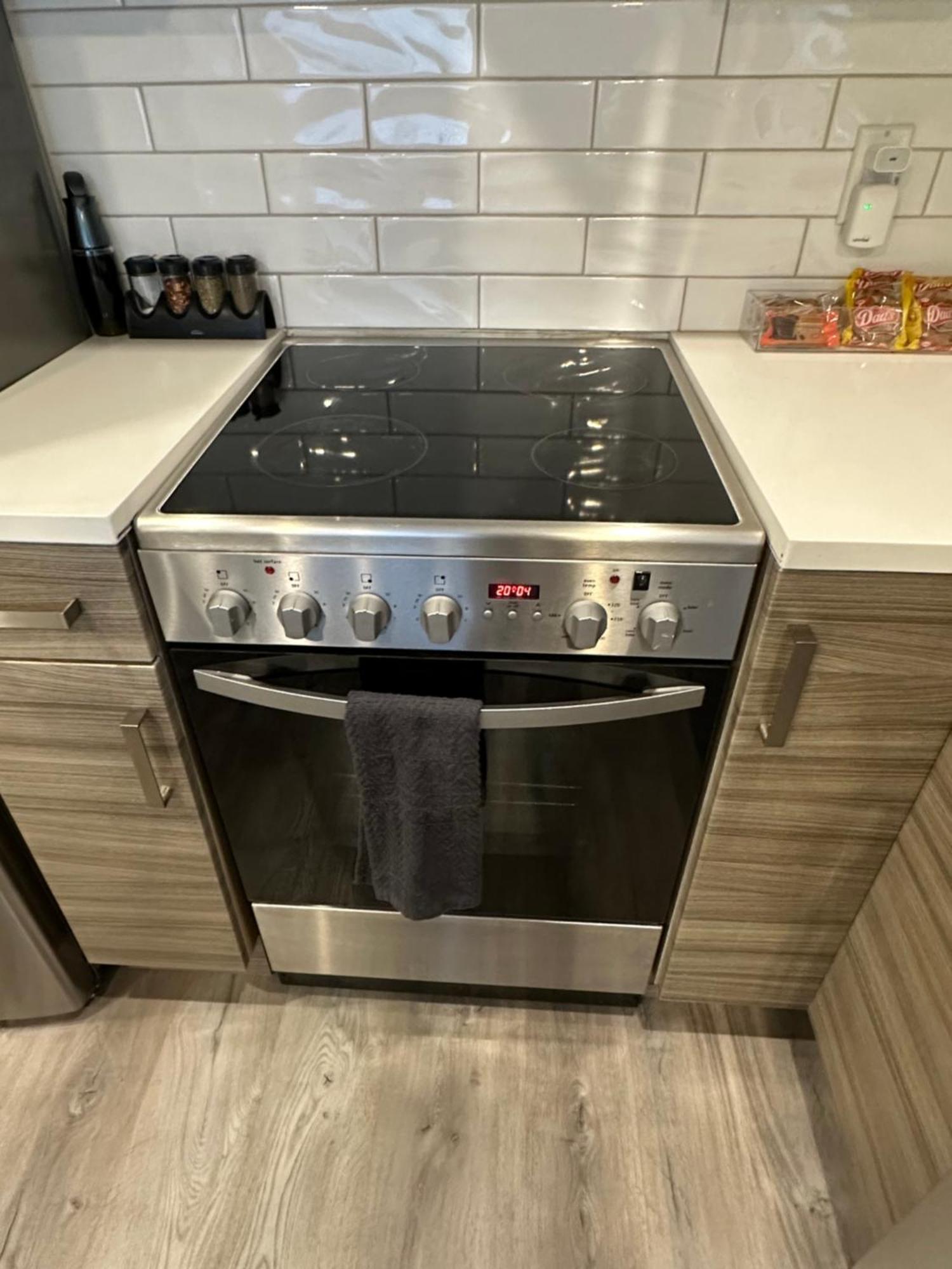 Bright And Cozy Modern Home In Vancouver - Central To Yvr-Downtown - Free Private Parking Exteriör bild