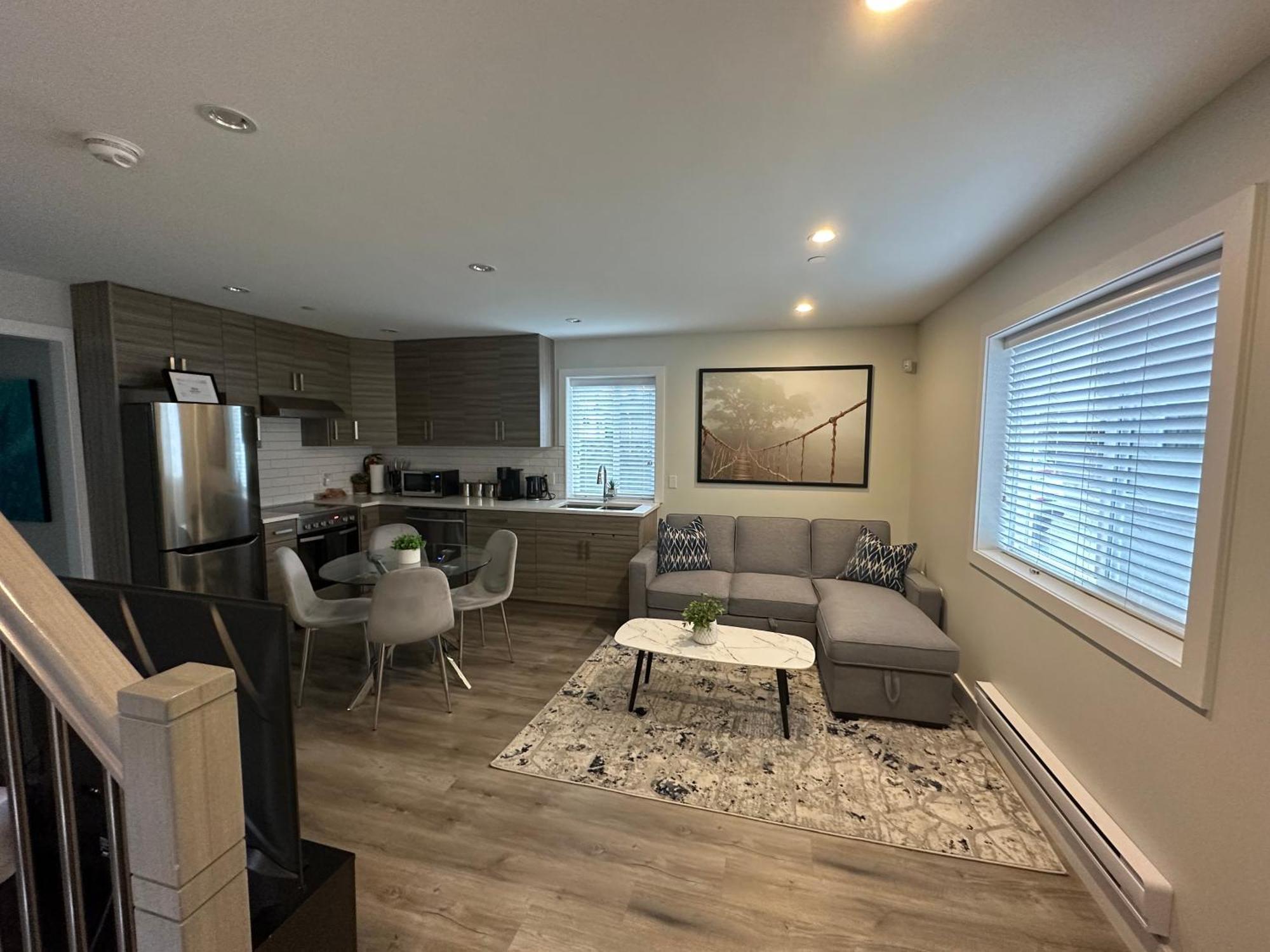 Bright And Cozy Modern Home In Vancouver - Central To Yvr-Downtown - Free Private Parking Exteriör bild