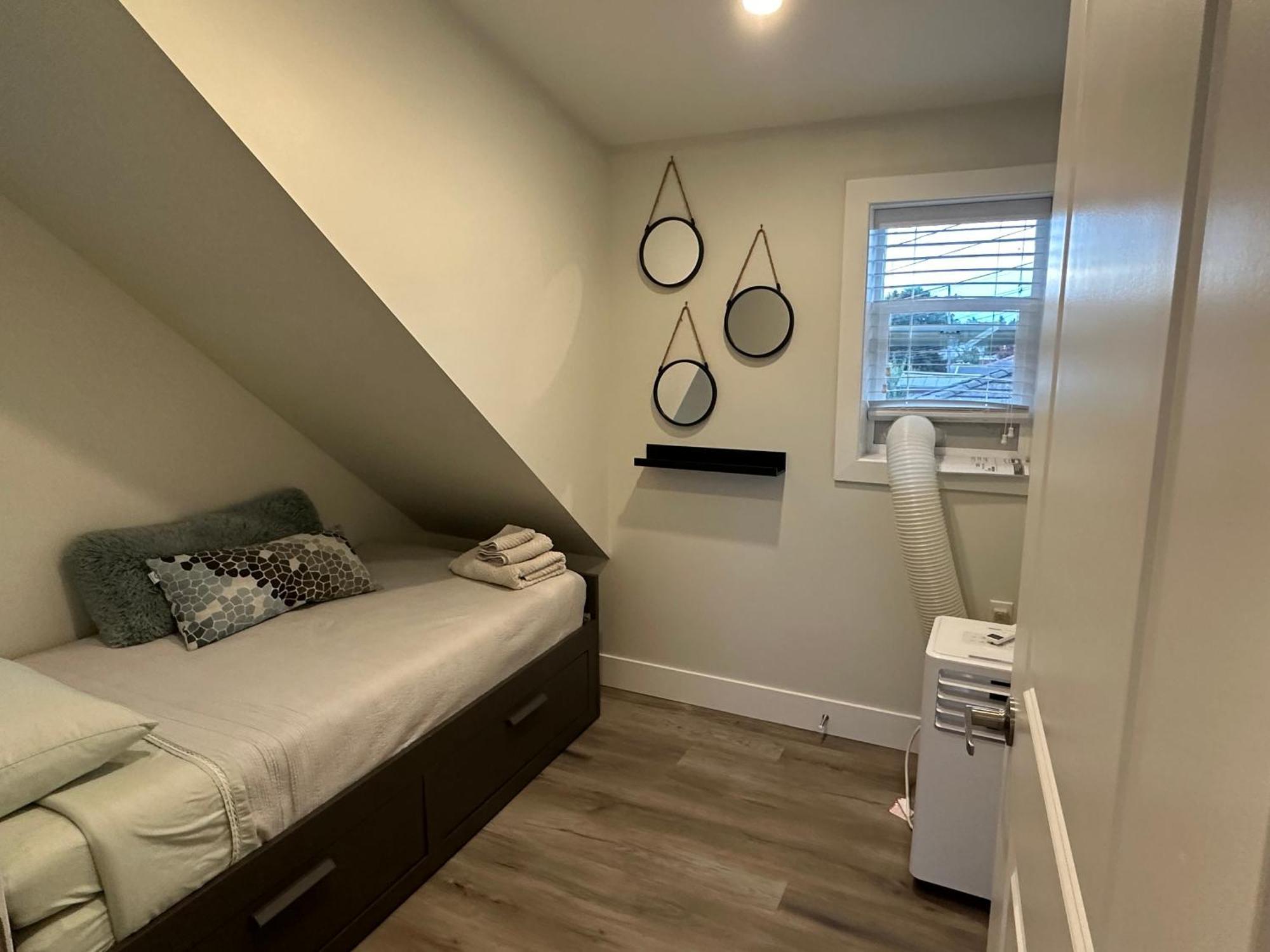 Bright And Cozy Modern Home In Vancouver - Central To Yvr-Downtown - Free Private Parking Exteriör bild