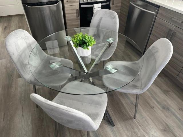 Bright And Cozy Modern Home In Vancouver - Central To Yvr-Downtown - Free Private Parking Exteriör bild